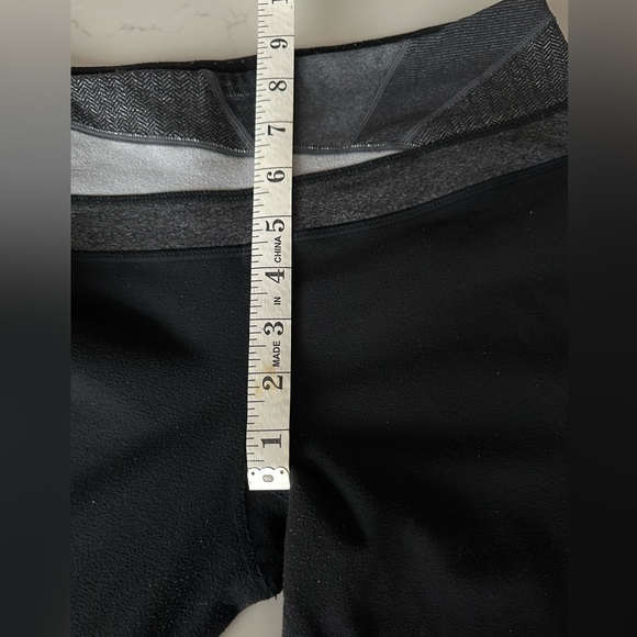 OLD SCHOOL LULULEMON Grove pants Size 8 - Picture 5 of 7